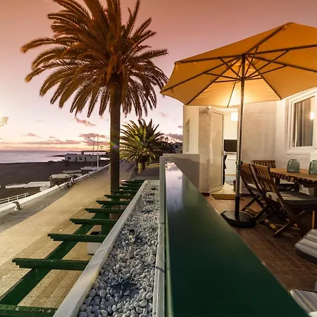Luxury Sea Front Apartament *